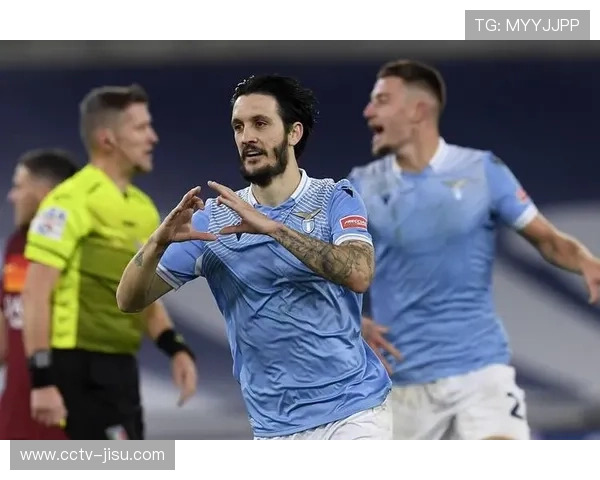 拉齐奥球迷激情独特　罗马德比点燃永恒之城热血氛围