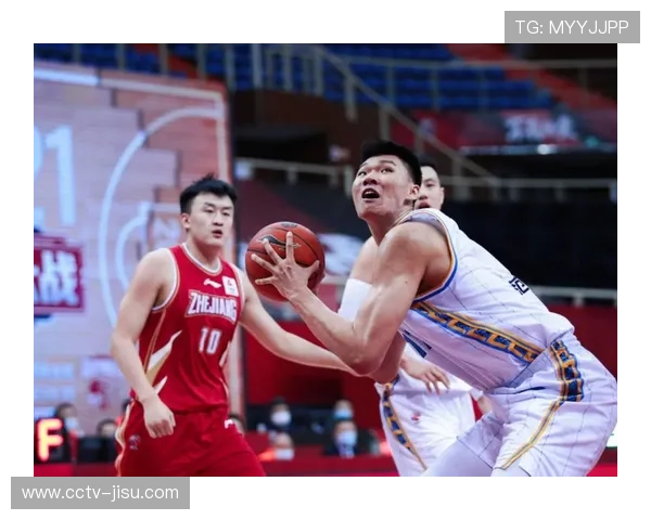 范子铭篮下强打法耶，北京内线展现多样性